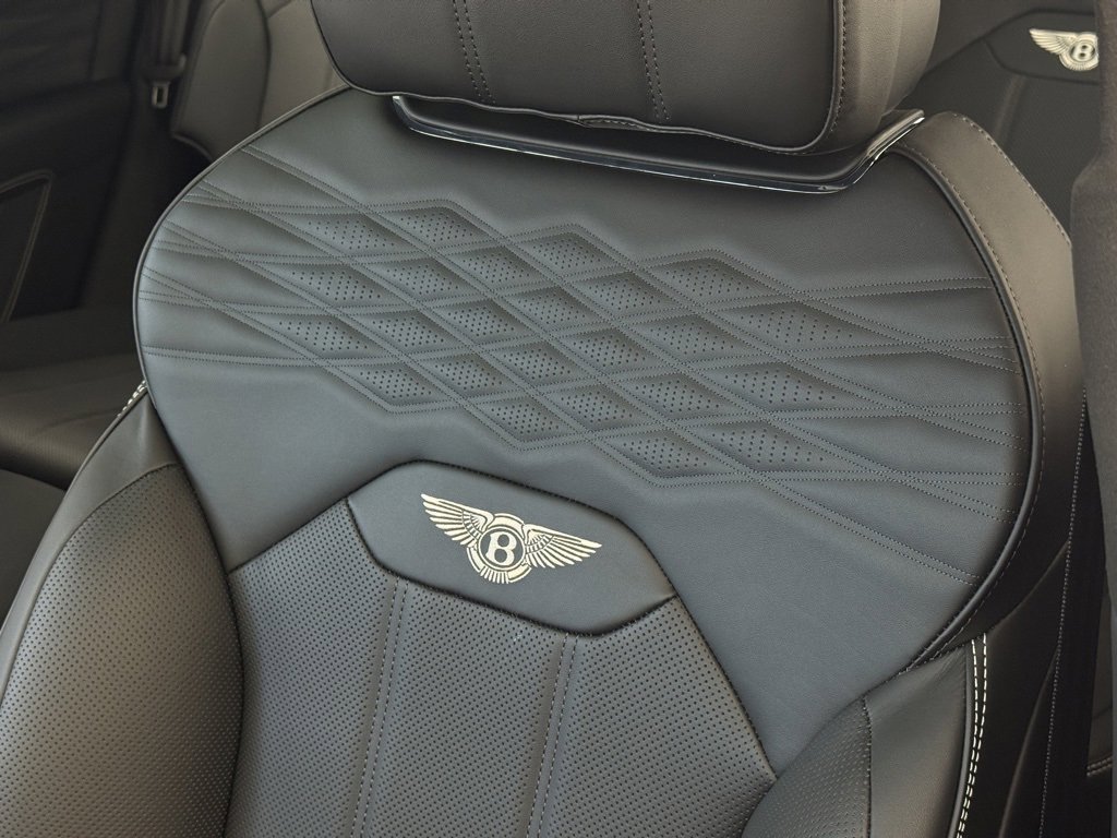New 2025 Bentley Bentayga image 5