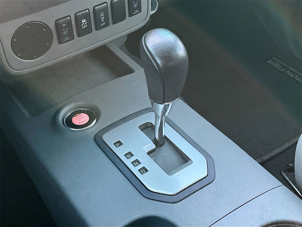 Used 2020 Nissan Frontier SV w/ Midnight Edition Floor Mats image 16