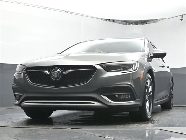 Used 2018 Buick Regal Essence w/ Driver Confidence Package #1 image 36