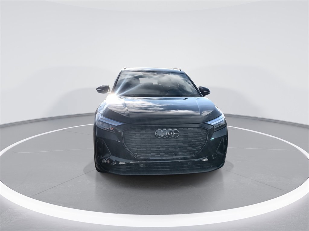 Used 2024 Audi Q4 e-tron Premium Plus image 3