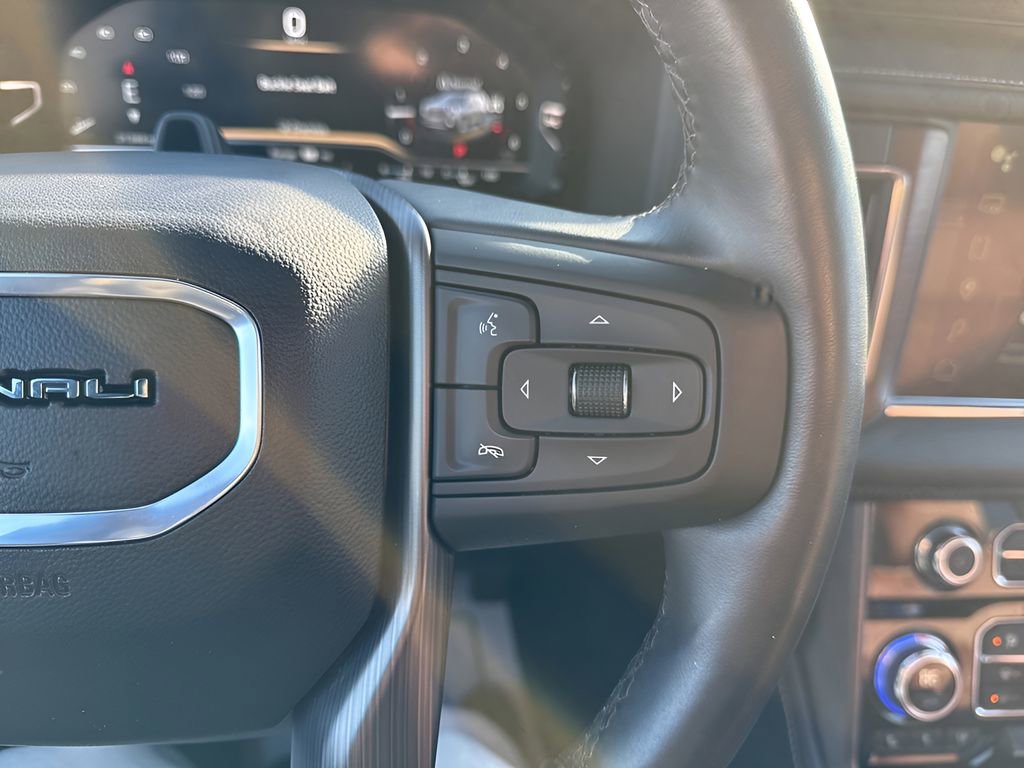 Used 2024 GMC Yukon Denali Ultimate image 31