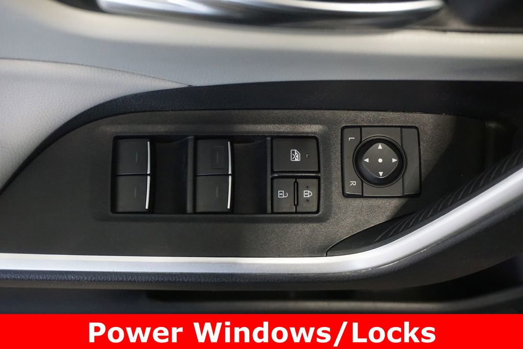 Used 2022 Toyota RAV4 XLE w/ Convenience Package AWD/4WD image 5
