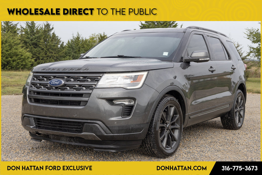 Used 2018 Ford Explorer XLT w/ Equipment Group 202A AWD/4WD image 1