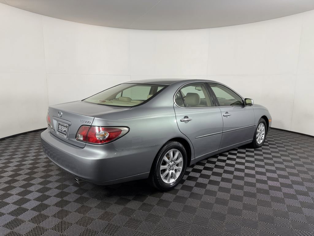Used 2004 Lexus ES 330 image 6