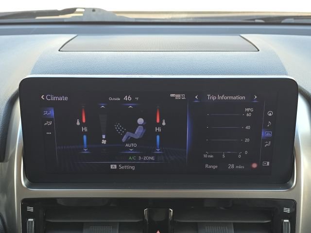 Used 2022 Lexus GX 460 Premium w/ Premium Plus Package image 36