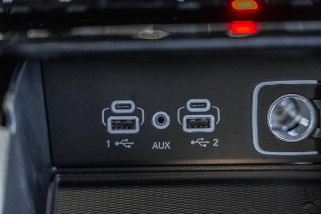 New 2025 Jeep Grand Cherokee Altitude image 23