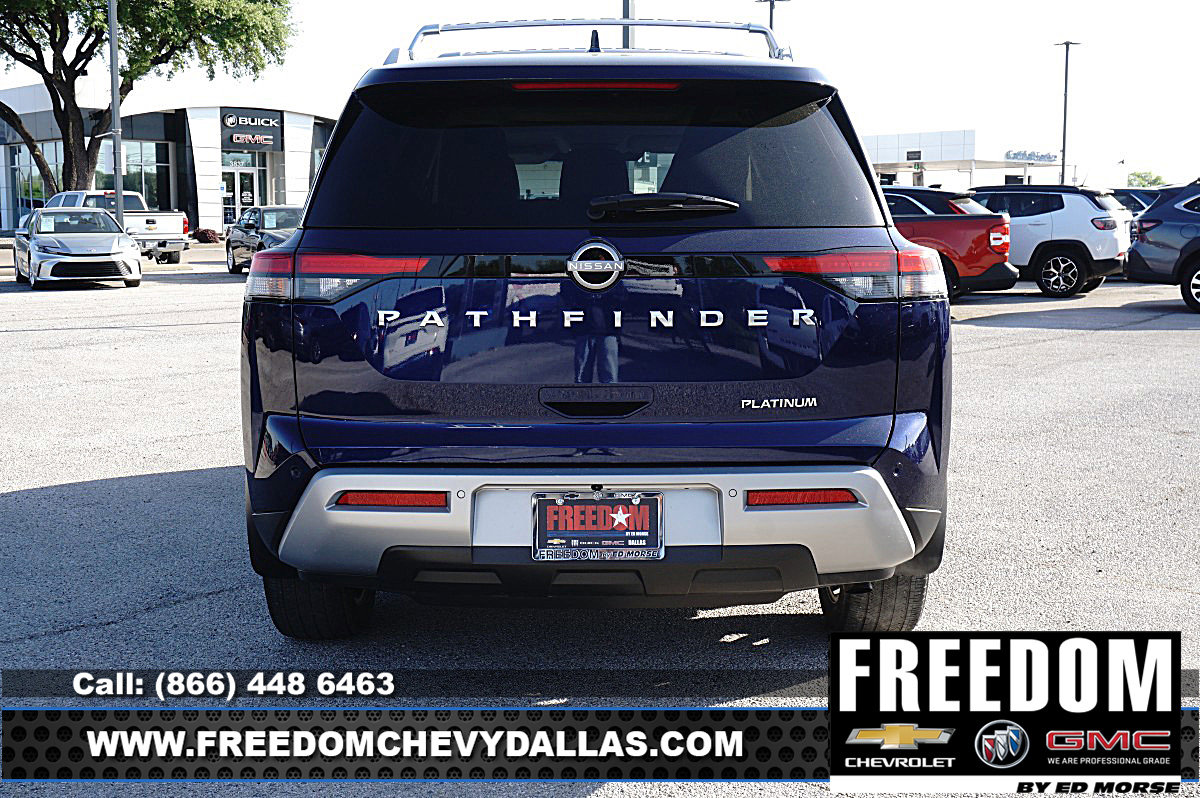 Used 2024 Nissan Pathfinder Platinum w/ Cargo Package image 39