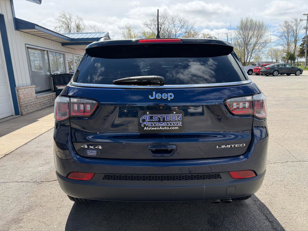 Used 2018 Jeep Compass Limited w/ Navigation Group AWD/4WD image 4