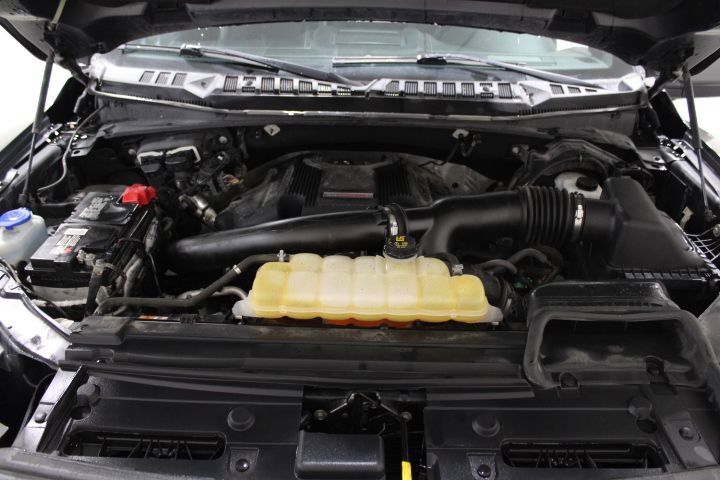 Used 2018 Ford F150 Raptor w/ Equipment Group 802A Luxury image 54