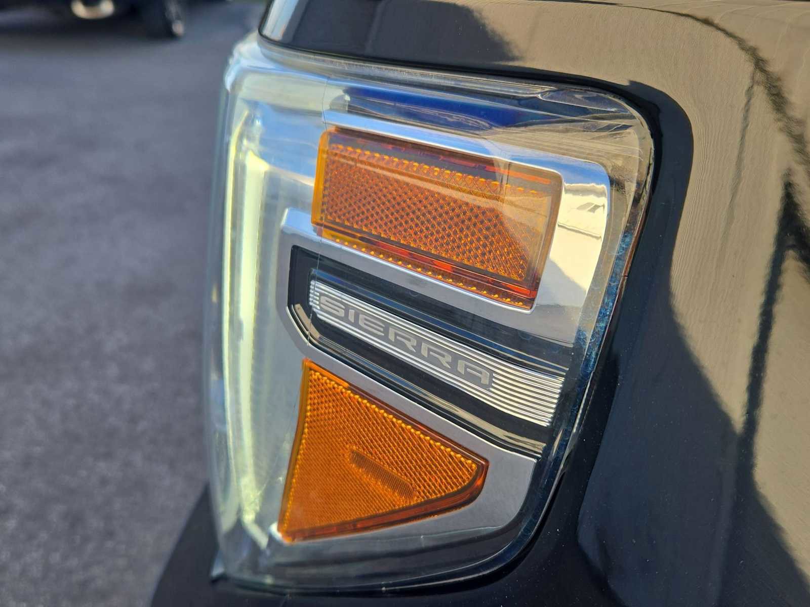 Used 2022 GMC Sierra 1500 SLT w/ SLT Premium Plus Package image 11