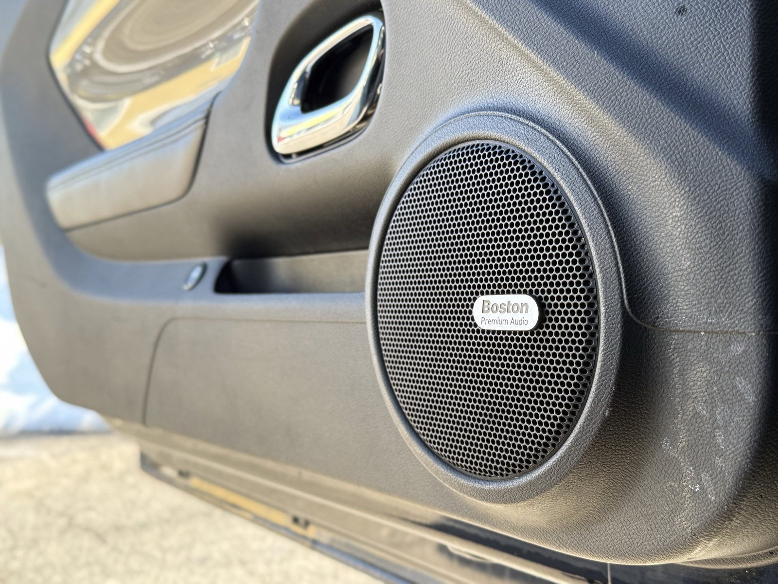 Used 2014 Chevrolet Camaro SS w/ RS Package image 18