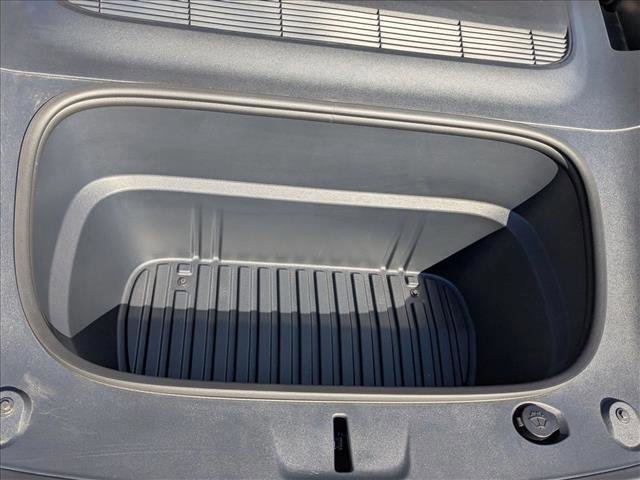 Used 2026 Tesla Model Y 2WD image 26