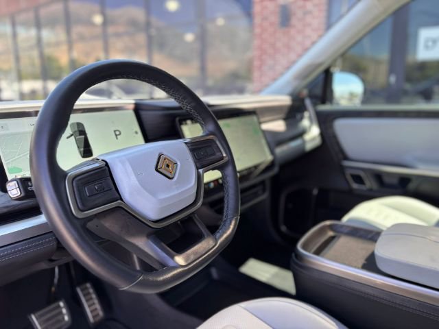 Used 2024 Rivian R1S Adventure image 24