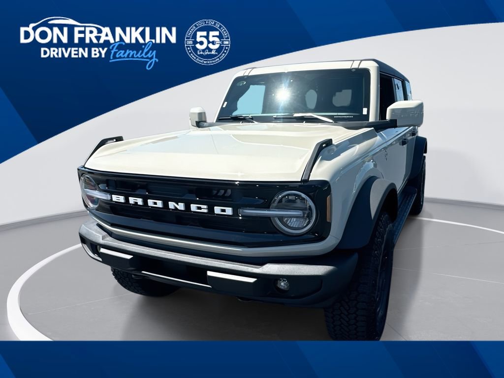 New 2026 Ford Bronco Outer Banks w/ Sasquatch Package AWD/4WD image 1