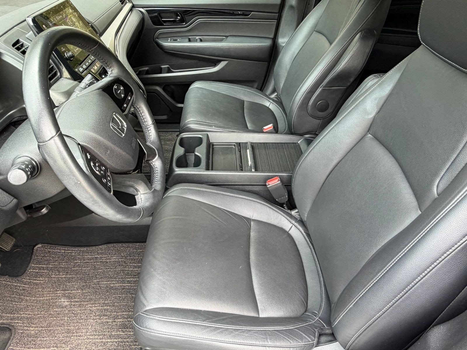 Used 2023 Honda Odyssey Touring image 5