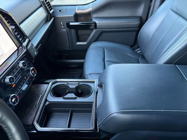 Used 2022 Ford F250 Lariat w/ Black Appearance Package image 25