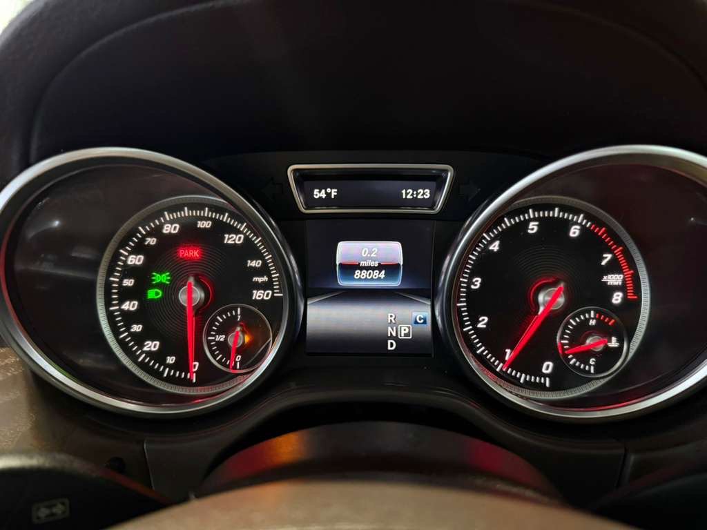Used 2019 Mercedes-Benz GLS 450 4MATIC image 15