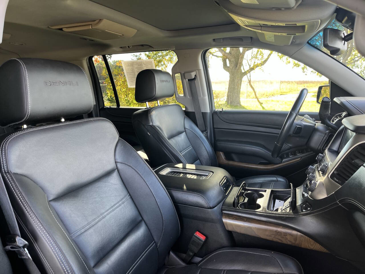 Used 2018 GMC Yukon XL Denali w/ Open Road Package image 39