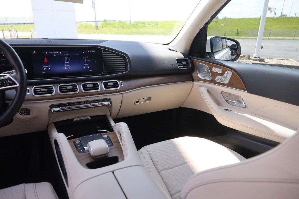 Used 2024 Mercedes-Benz GLE 450 4MATIC image 28