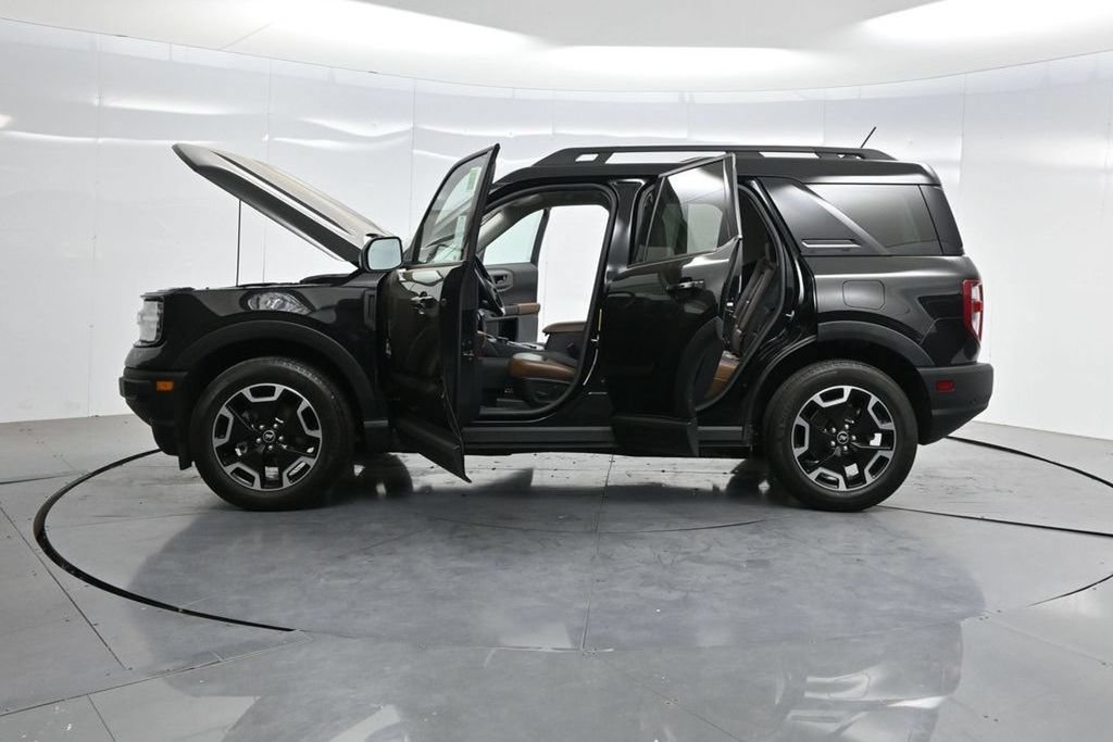 Used 2023 Ford Bronco Sport Outer Banks w/ Tech Package AWD/4WD image 47