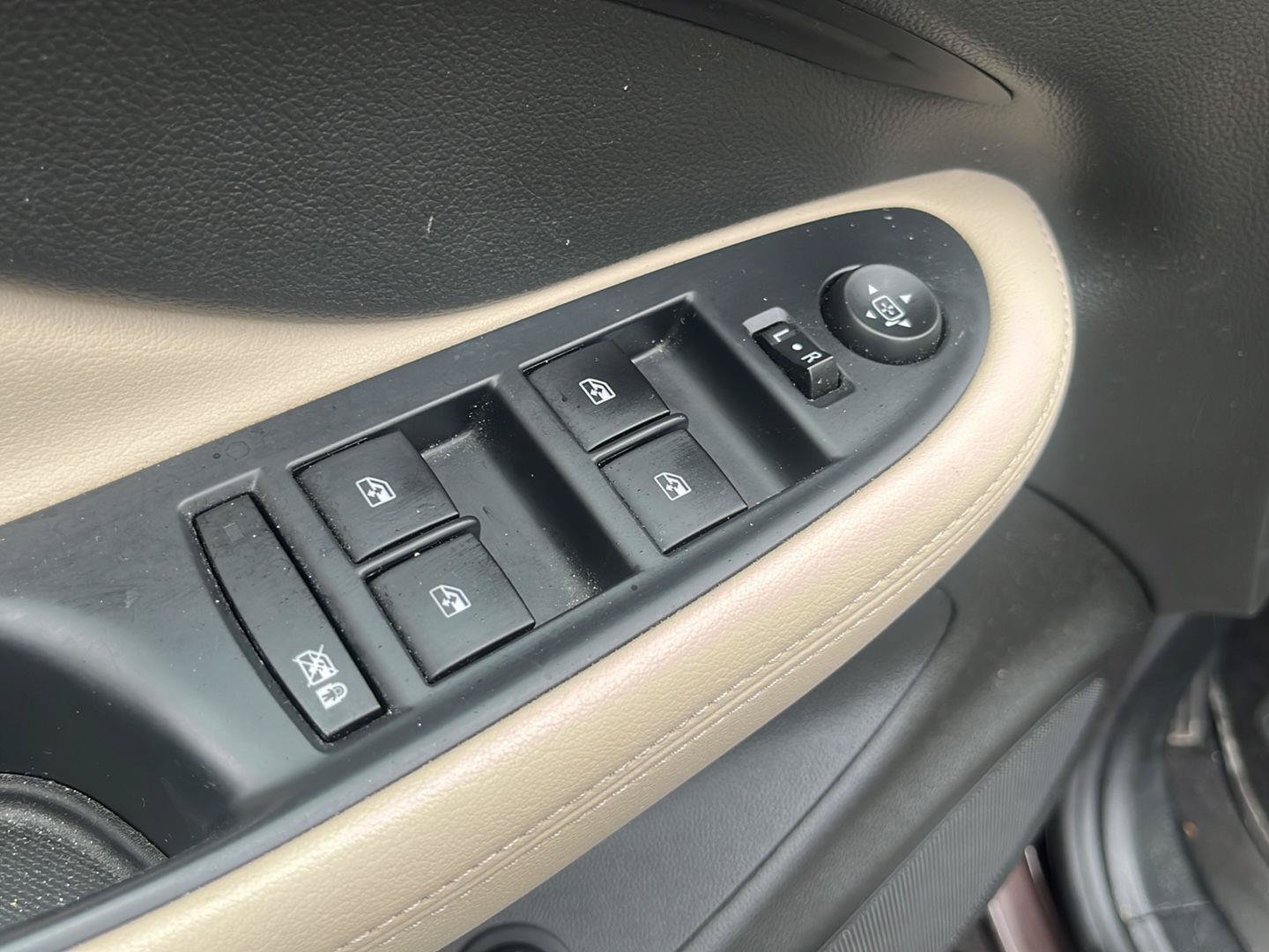 Certified 2020 Buick Envision Essence w/ Experience Buick Package AWD/4WD image 12