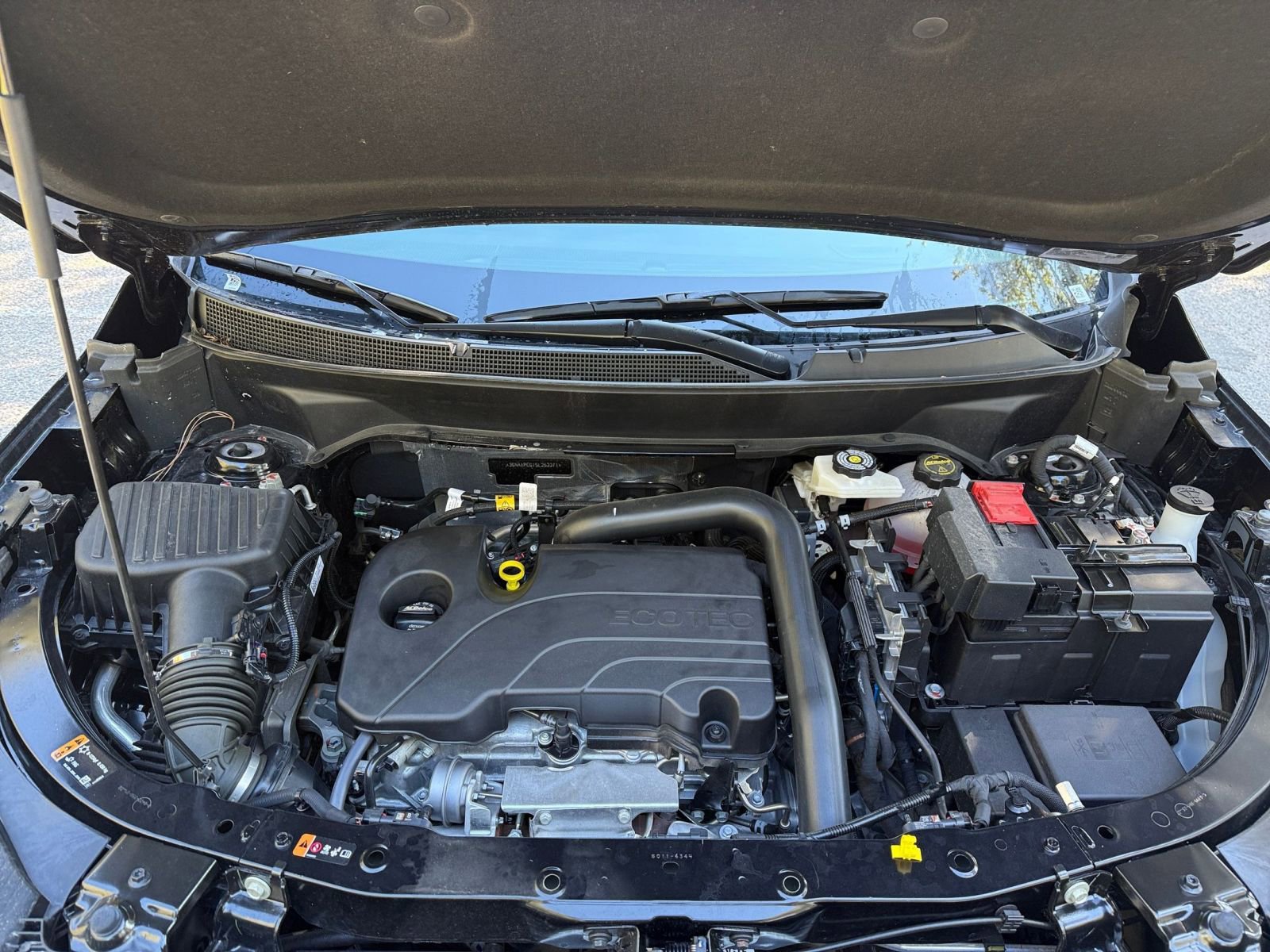 Used 2025 Chevrolet Equinox LT image 25