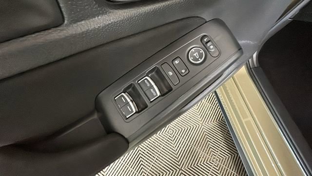Used 2025 Honda Civic Sport image 11