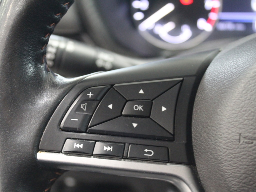 Used 2022 Nissan Sentra SR w/ SR Premium Package image 27