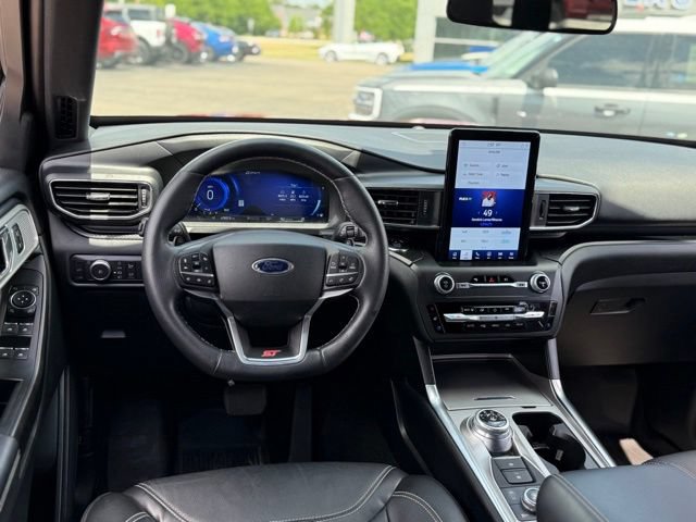 Used 2020 Ford Explorer ST w/ Premium Technology Package AWD/4WD image 6