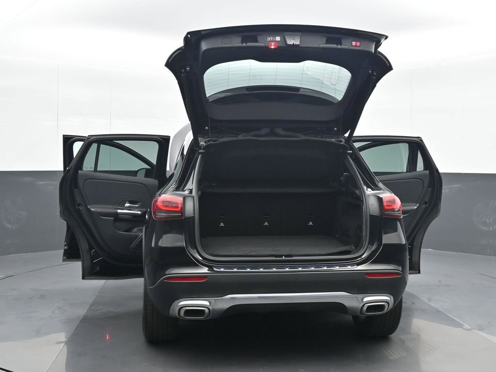 Used 2023 Mercedes-Benz GLA 250 4MATIC w/ Premium Package image 25