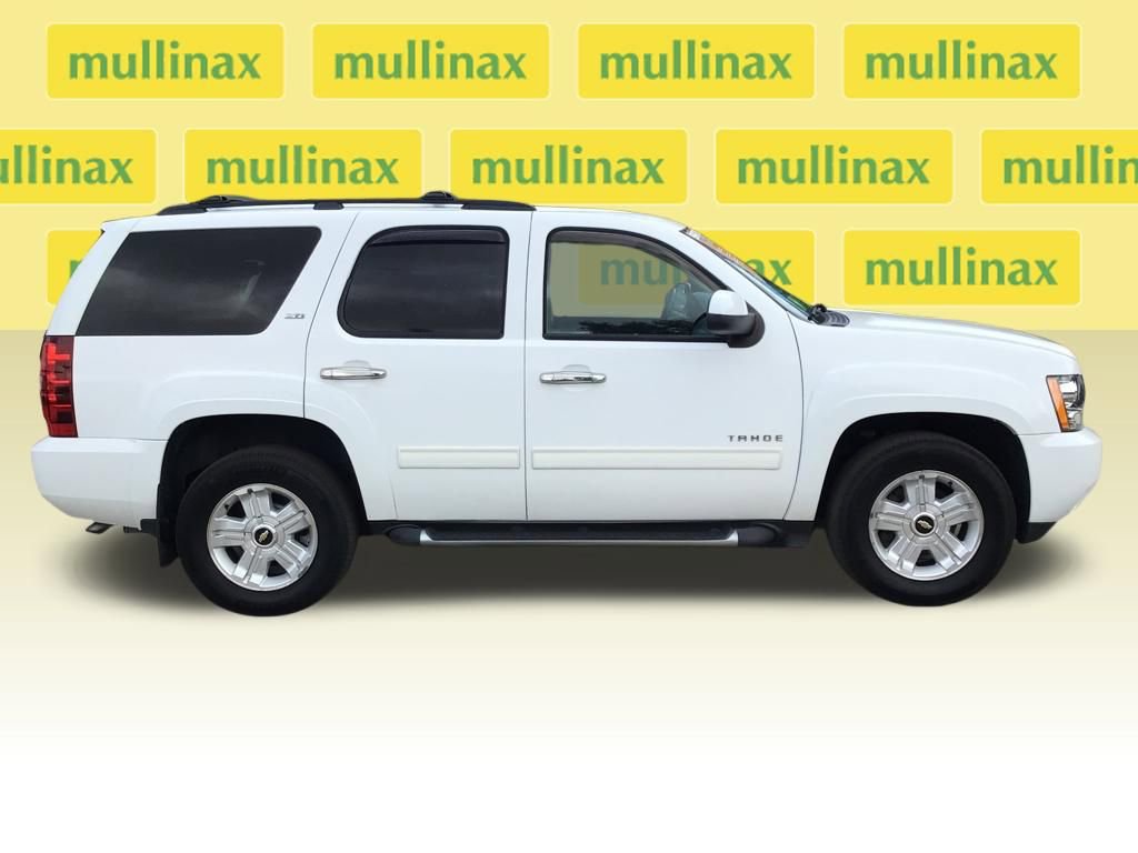 Used 2010 Chevrolet Tahoe LT w/ Suspension Package, Off-Road image 2