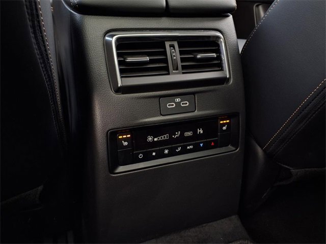 Used 2024 MAZDA CX-90 Plug-In Hybrid w/ Premium Plus image 7