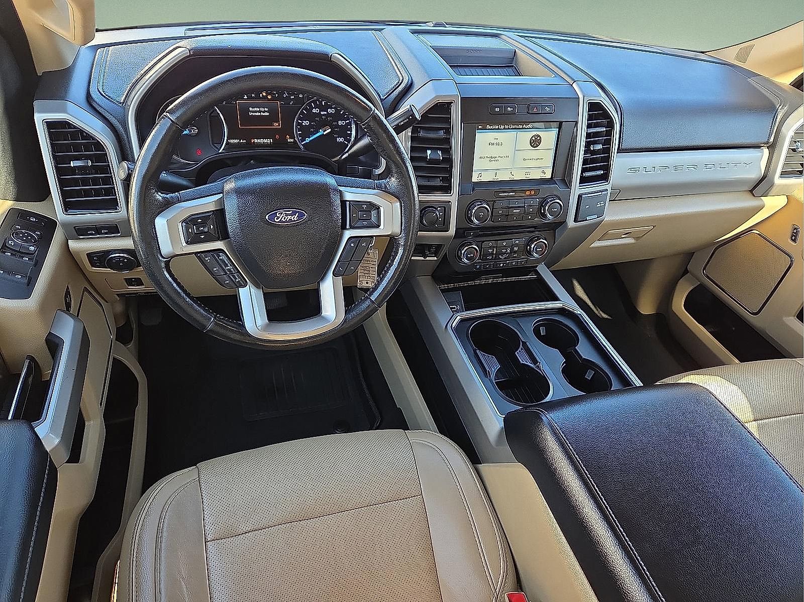 Used 2018 Ford F350 Lariat w/ Chrome Package image 11