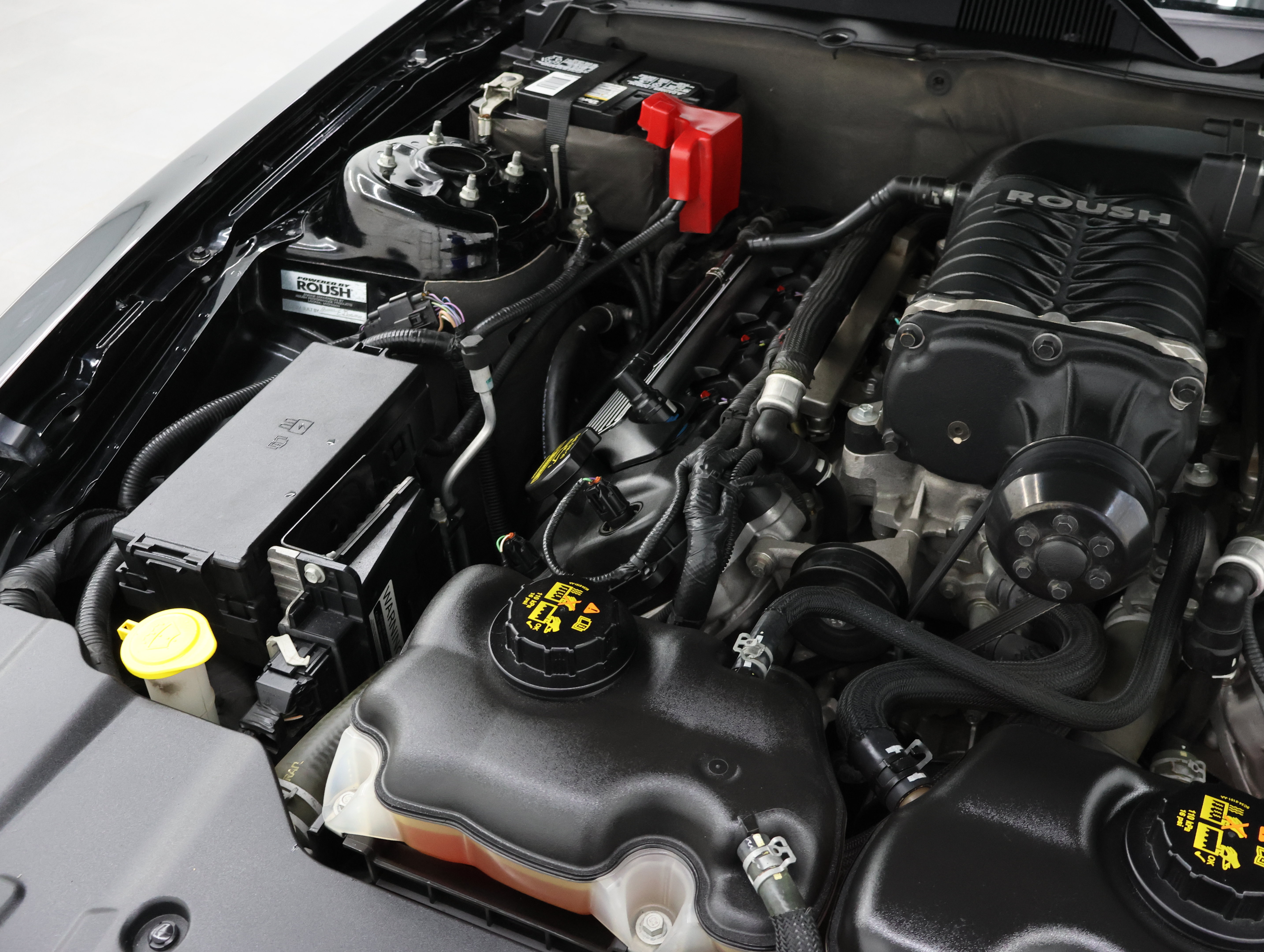 Used 2013 Ford Mustang GT Premium RWD image 17