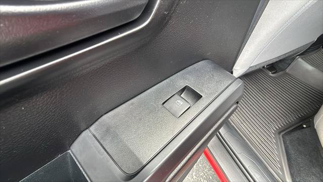 Certified 2022 Toyota Tacoma SR AWD/4WD image 31