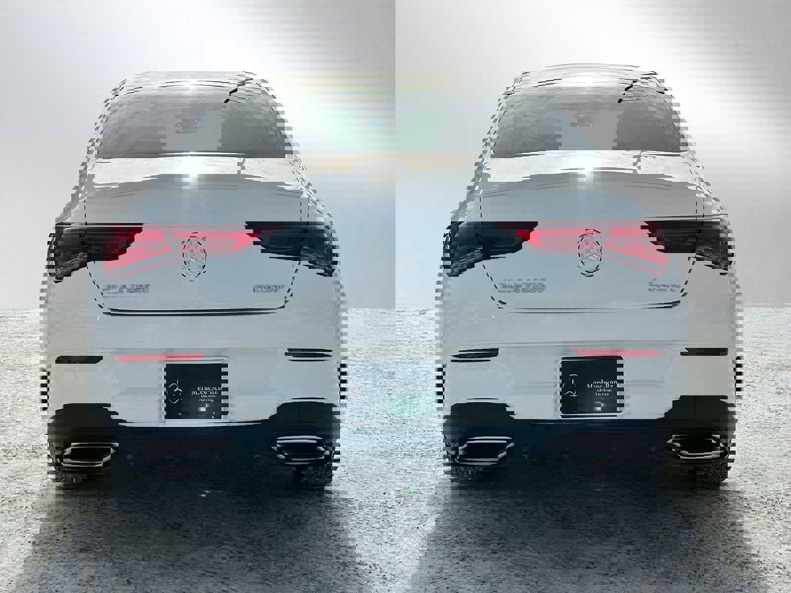 Used 2022 Mercedes-Benz CLA 250 4MATIC image 4