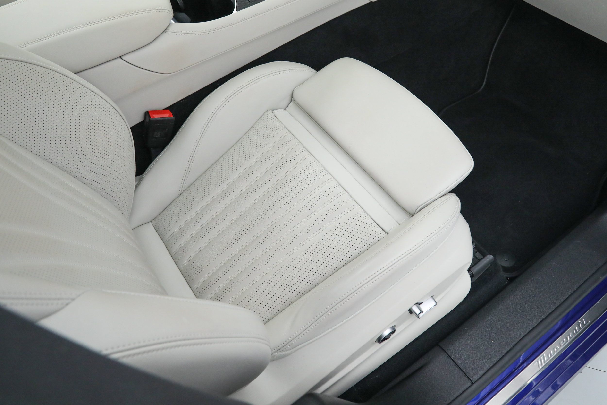Certified 2023 Maserati Grecale Modena AWD/4WD image 12