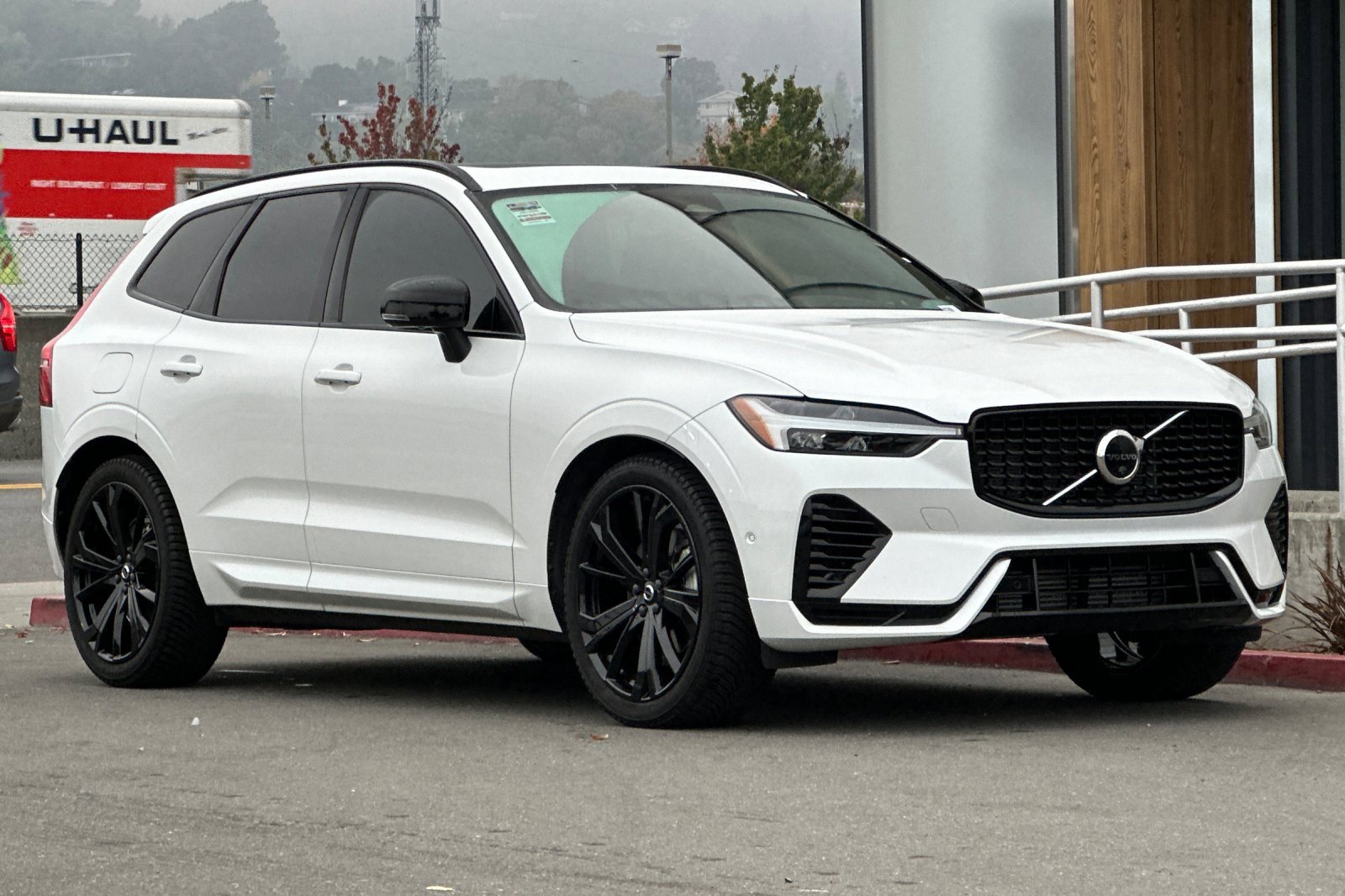 Certified 2023 Volvo XC60 T8 Ultimate image 10