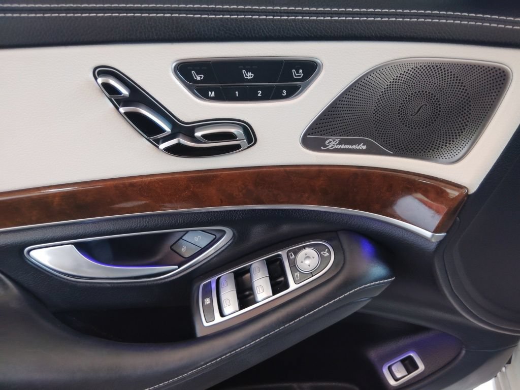 Used 2016 Mercedes-Benz S 550 Sedan image 19