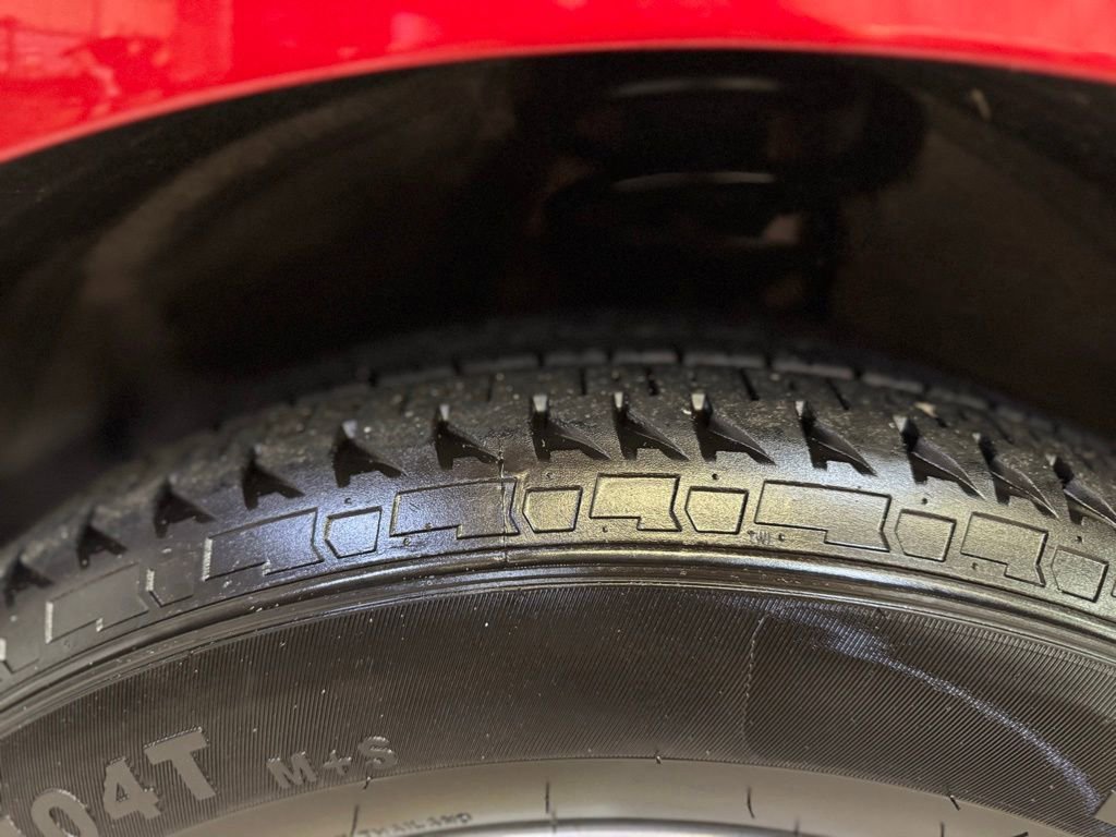 Used 2023 Ford Edge SEL image 30