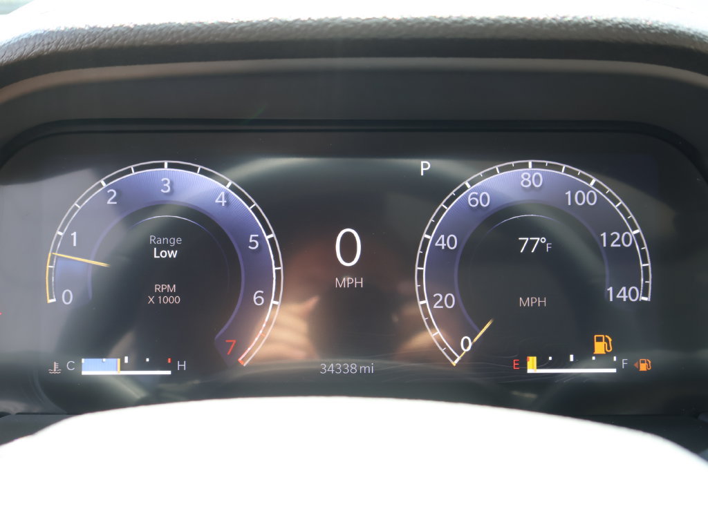 Used 2023 Jeep Grand Cherokee L Limited w/ Luxury Tech Group II AWD/4WD image 30