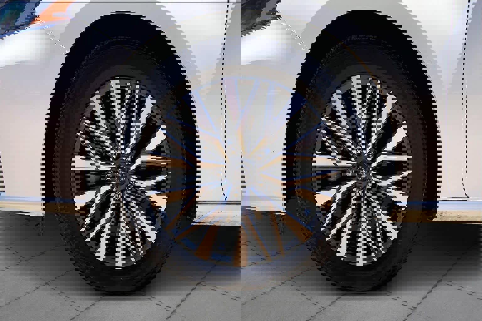 Used 2025 Nissan Altima 2.5 SV image 11