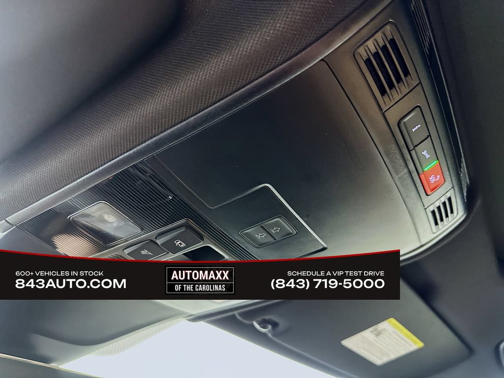 Used 2024 Volkswagen Tiguan SE R-Line AWD/4WD image 32