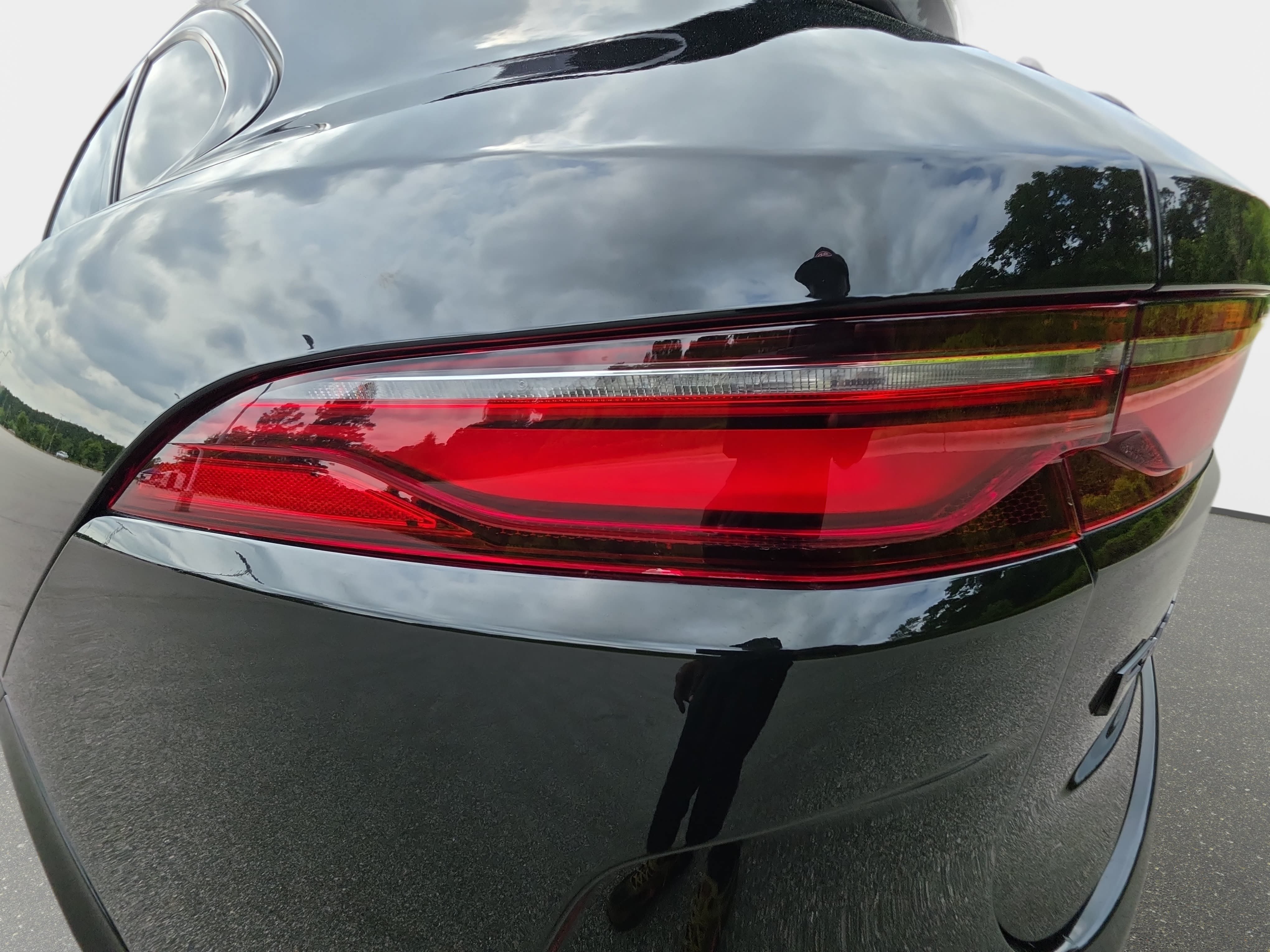 Certified 2022 Jaguar F-PACE SVR AWD/4WD image 35