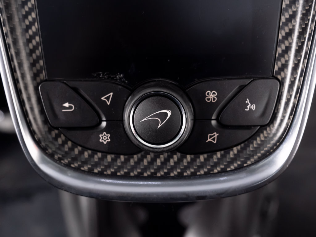 Used 2017 McLaren 570S RWD image 26