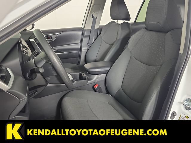 Used 2024 Toyota RAV4 XLE AWD/4WD image 23