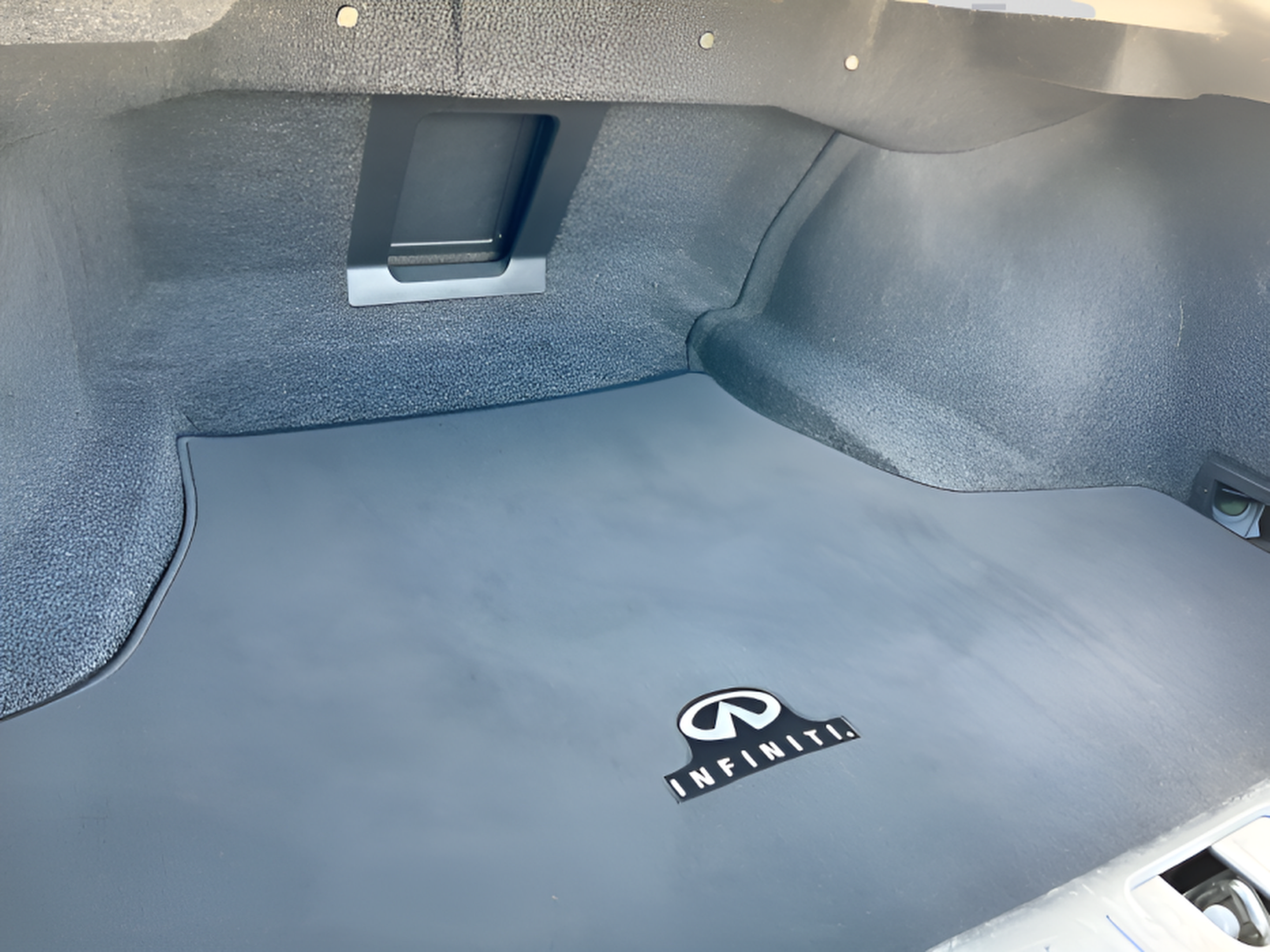 Used 2015 INFINITI Q70 L 3.7 RWD image 32