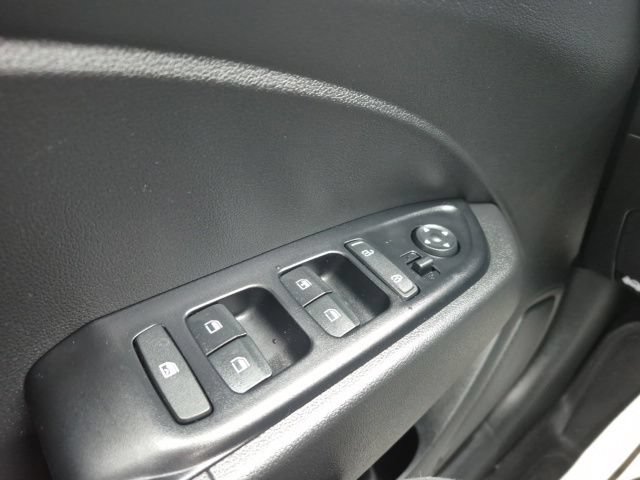 Used 2025 Hyundai Venue SE FWD image 29