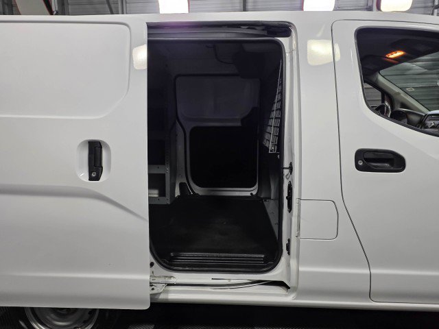Used 2017 Chevrolet City Express LS image 14