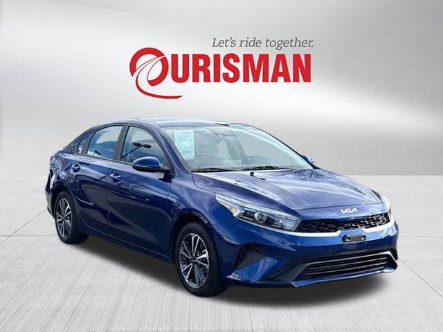 Used 2023 Kia Forte LXS w/ LXS Technology Package image 1